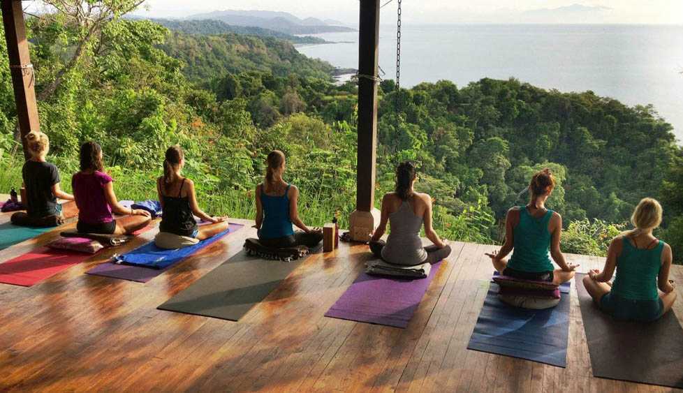 yoga en parque de san jose